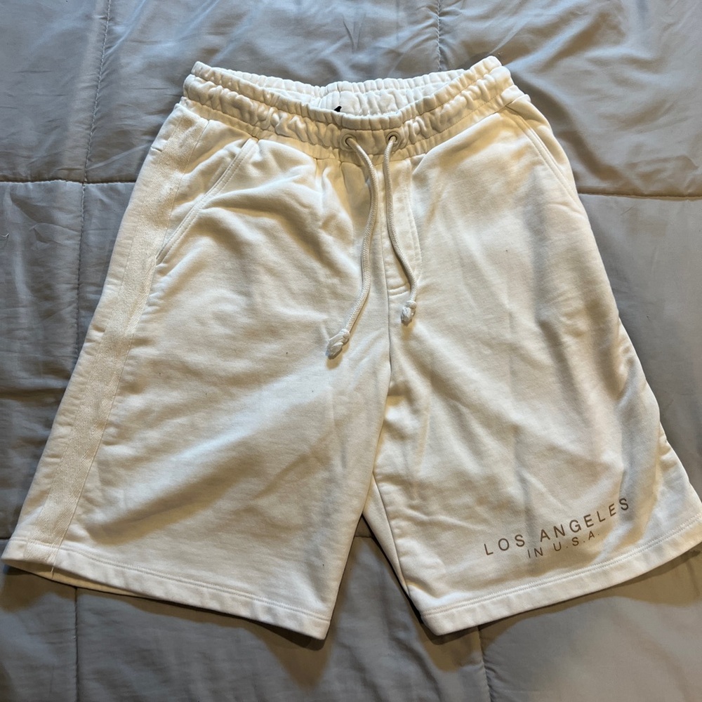 Men’s Zara Shorts - cream white color.